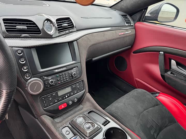 Maserati Gran 2015 4.7 L MC — фото 14