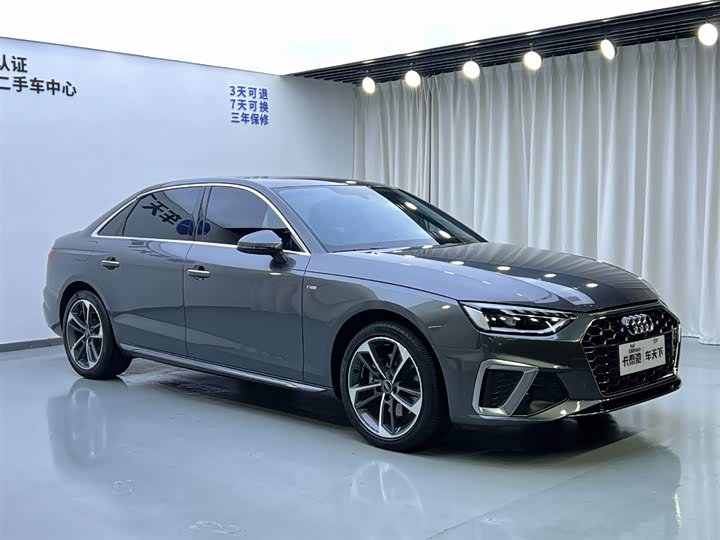 Audi A4L 2022 40 TFSI — фото 2