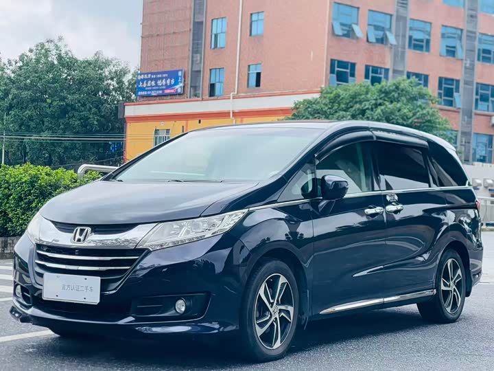 Honda Odyssey — фото 1