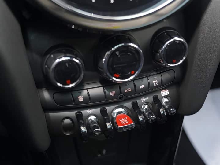 MINI Hatch — фото 16