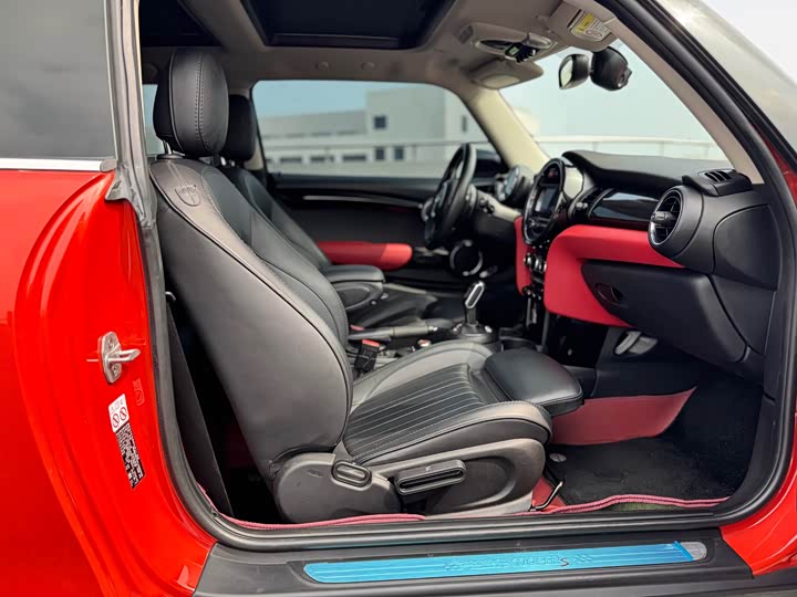 MINI Hatch — фото 10
