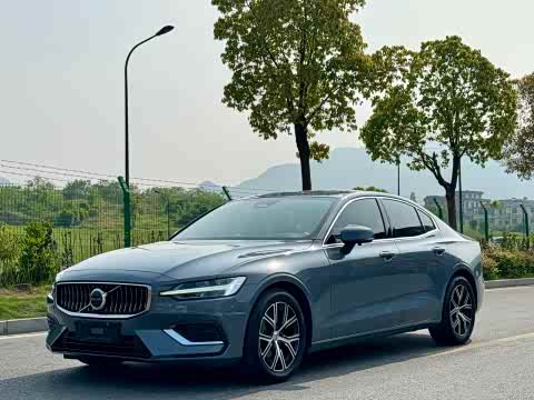 Volvo S60 2024 B 4 — фото 14