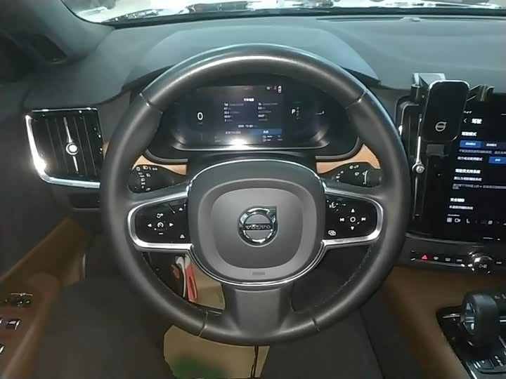 Volvo S90 Hybrid 2023 T 8 4 WD — фото 11