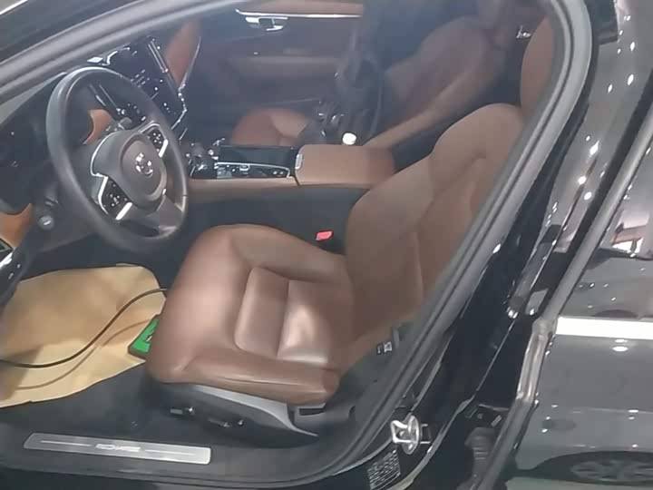 Volvo S90 Hybrid 2023 T 8 4 WD — фото 15