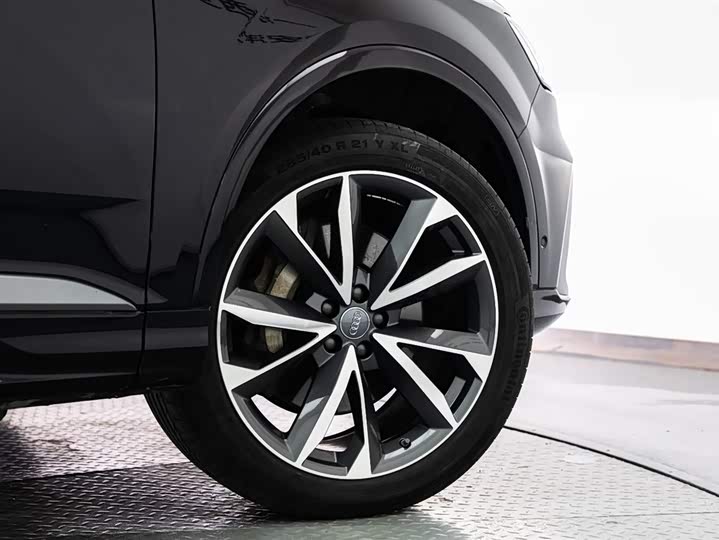 Audi Q7 2020 55 TFSI quattro S line Sport — фото 20