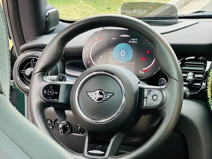 MINI Hatch — фото 14