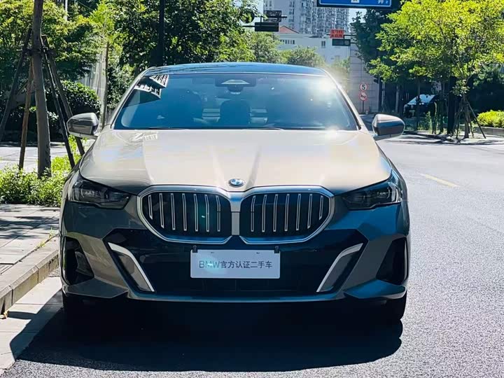 BMW 5 Series 525Li M спортпакет — фото 4