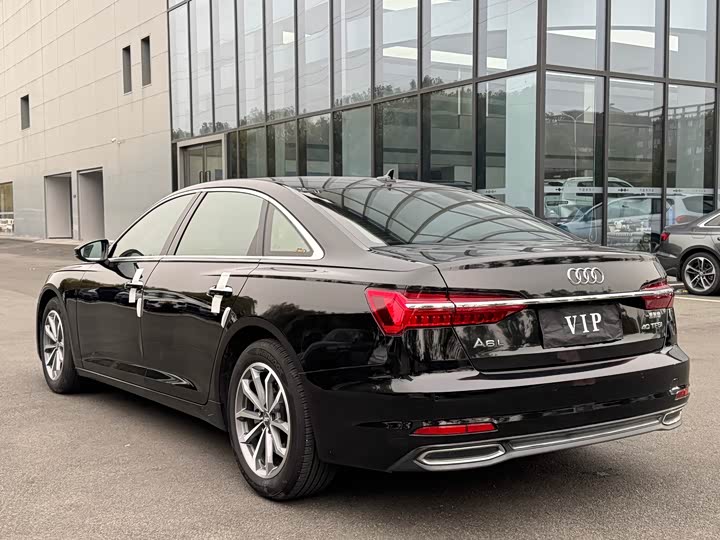 Audi A6L — фото 17