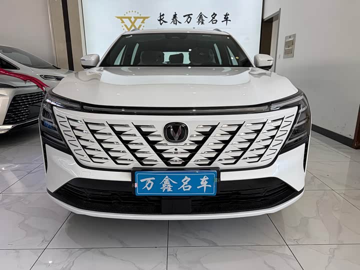 Changan CS75 PLUS 2025 1.5 T — фото 2