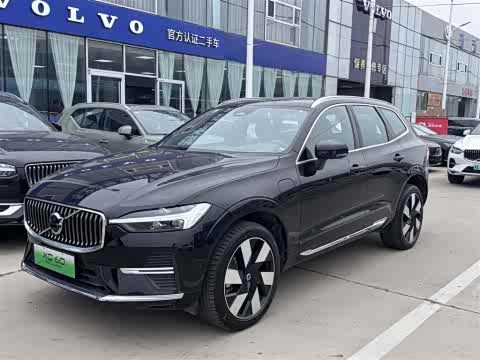 Volvo XC60 Hybrid 2025 Hybrid 4 WD — фото 16