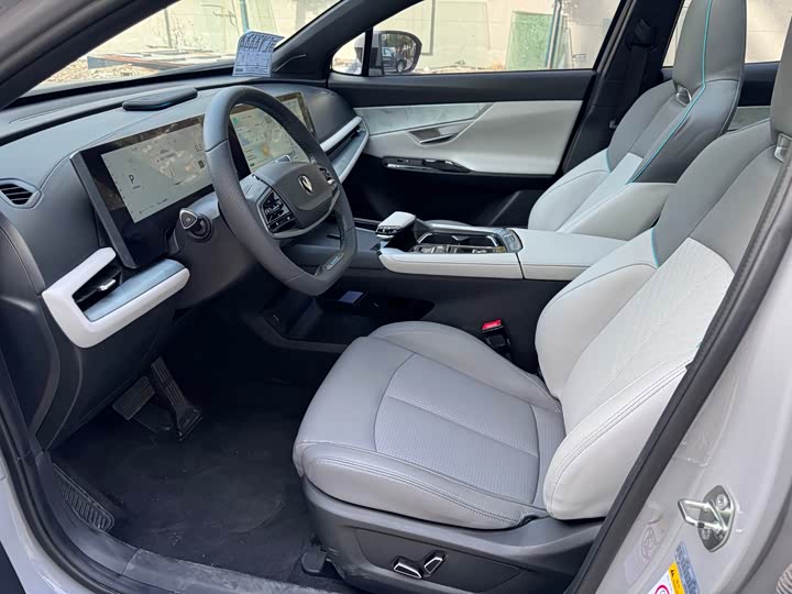 Changan UNI-T 2023 1.5 T Premium — фото 7