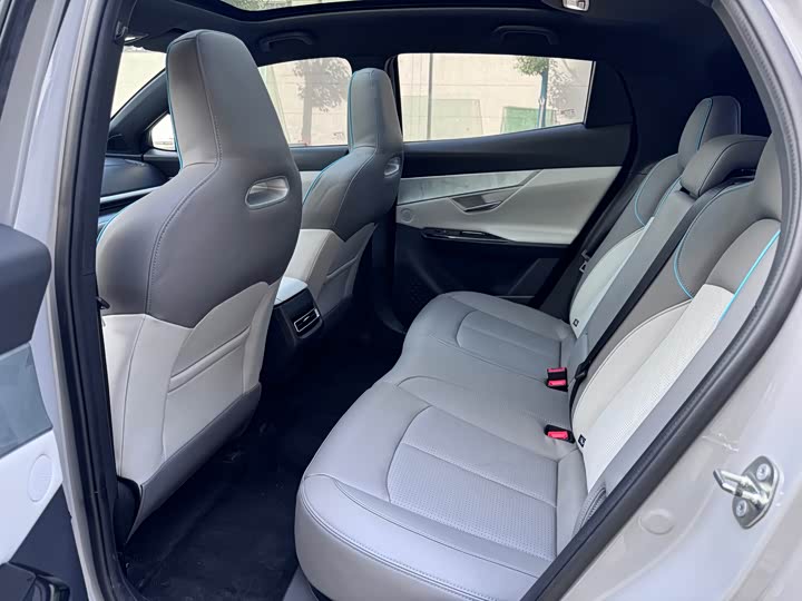 Changan UNI-T 2023 1.5 T Premium — фото 8