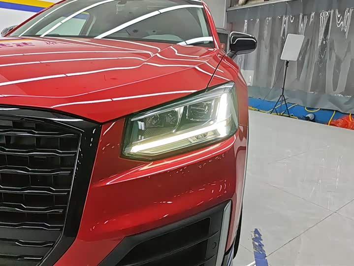Audi Q2L 2021 35 TFSI — фото 5