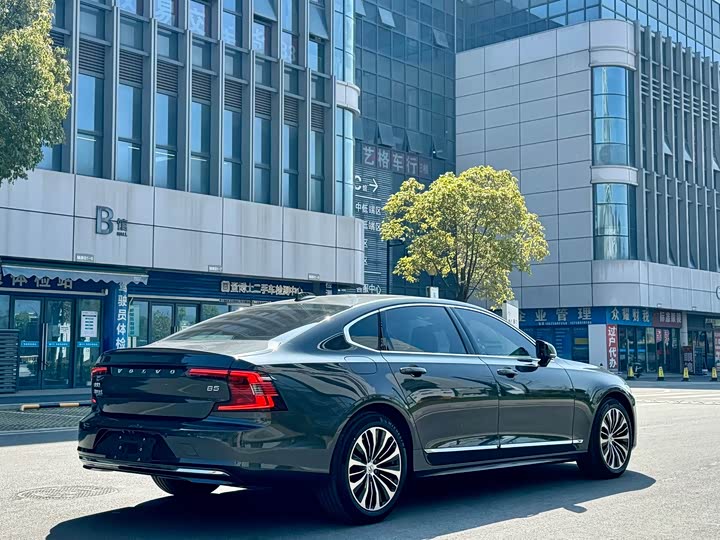 Volvo S90 2025 B 5 — фото 13