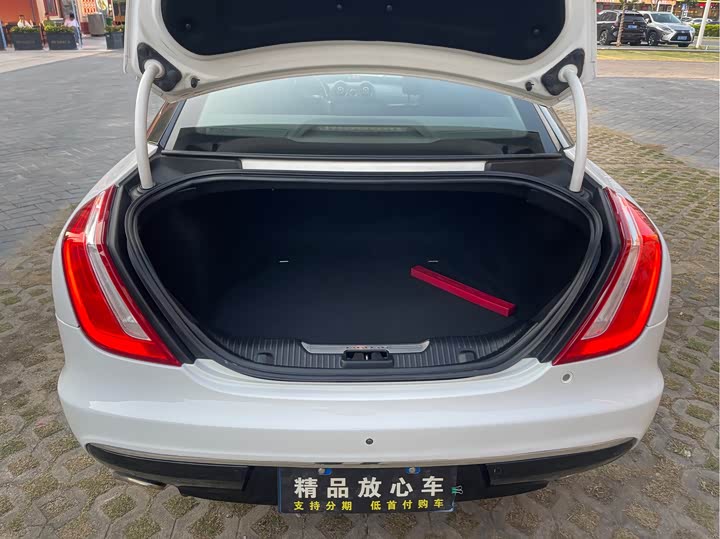 Jaguar XJ 2018 XJL 3.0 SC 2 WD — фото 19