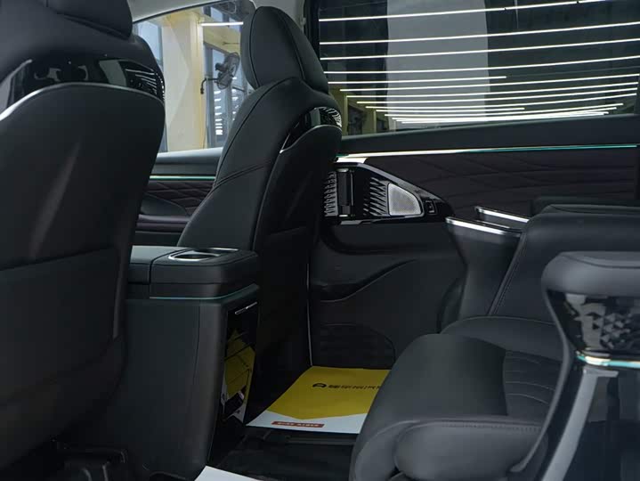 Trumpchi M8 2024 Hybrid — фото 22