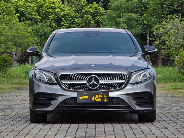 Mercedes-Benz E-Class E 200 спорт — фото 2