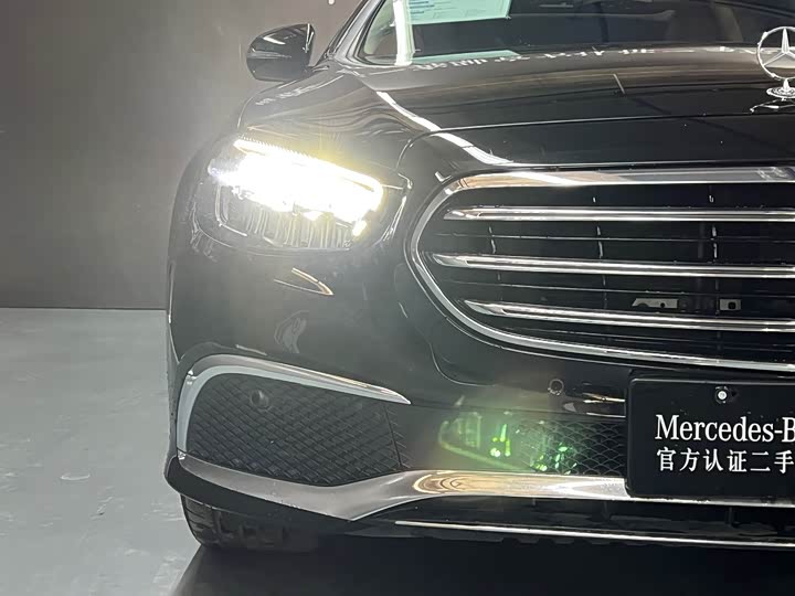 Mercedes-Benz E-Class 2022 E 260 L — фото 10