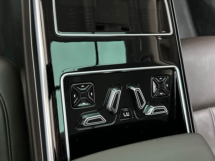 Audi A8 2019 Plus A 8 L 50 TFSI quattro Comfort — фото 14