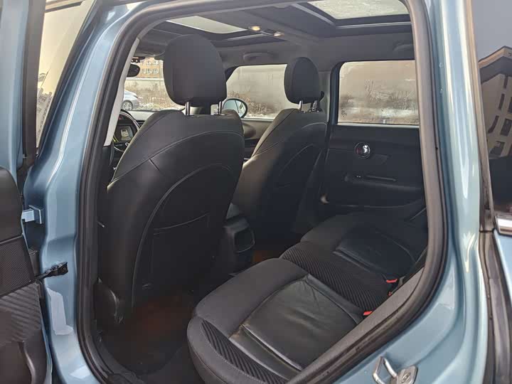 MINI Clubman — фото 5