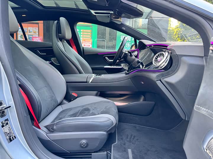 Mercedes-Benz EQE 2023 AMG EQE 53 4 MATIC+ — фото 13