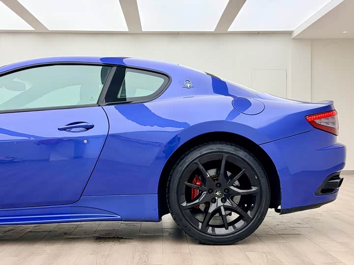 Maserati Gran 2013 4.7 L Sport Automatic — фото 9