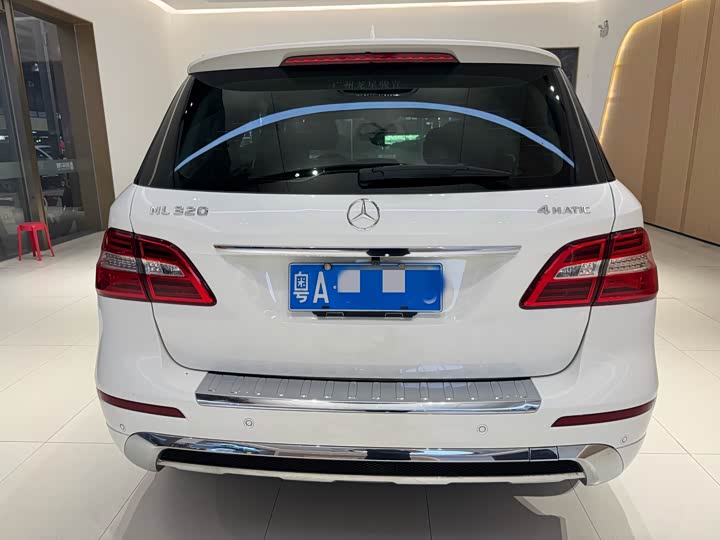 Mercedes-Benz M-Class 2014 ML 320 4 MATIC — фото 5