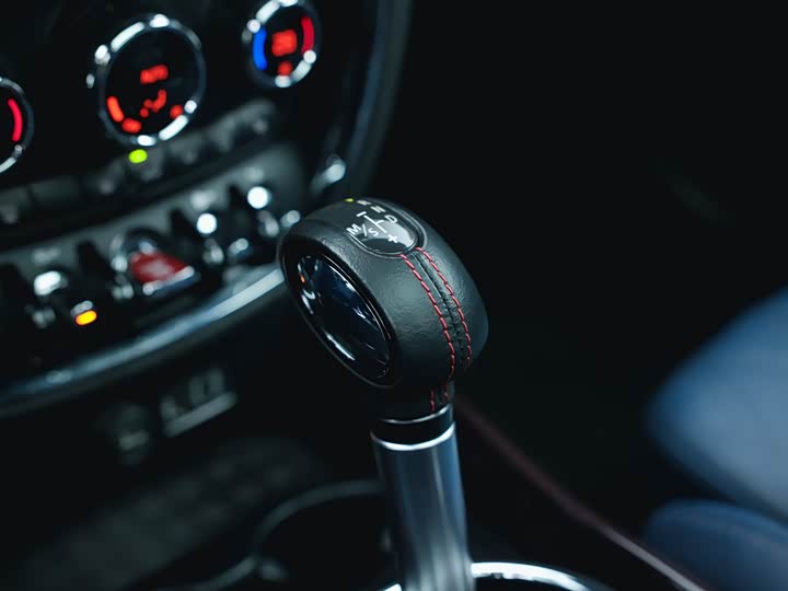 MINI Clubman — фото 13