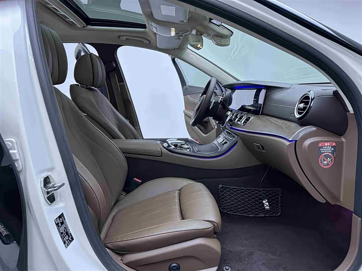 Mercedes-Benz E-Class 2016 E 200 L — фото 10