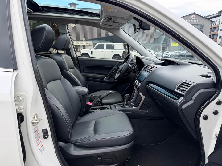 Subaru Forester — фото 13