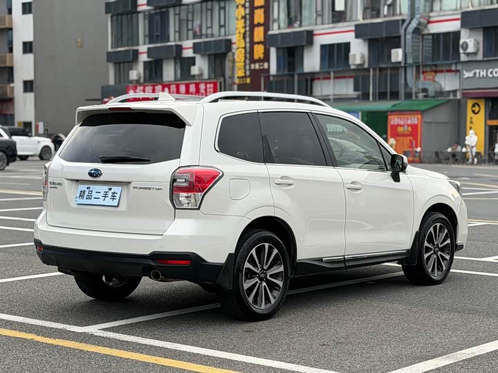 Subaru Forester — фото 5