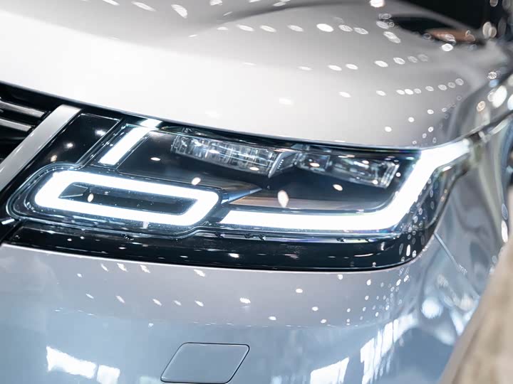 Land Rover Range Rover Velar — фото 9