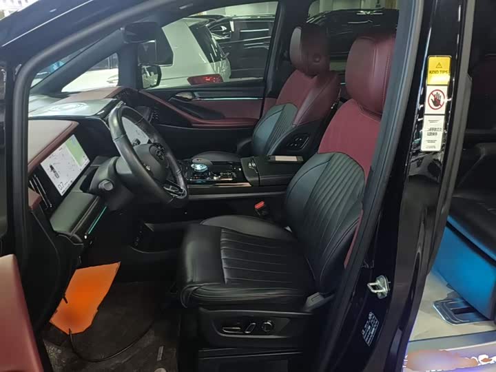 Trumpchi M8 2023 400 T — фото 15