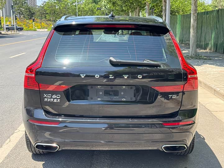 Volvo XC60 2019 T 5 4 WD VI — фото 8