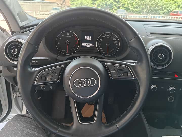 Audi A3 2020 Limousine 35 TFSI V — фото 8
