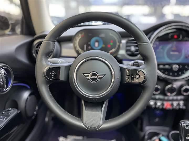 MINI Hatch — фото 13