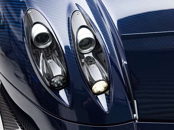 Pagani Huayra 2025 6.0 L AT — фото 10