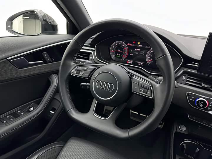 Audi A4L 2023 40 TFSI — фото 10