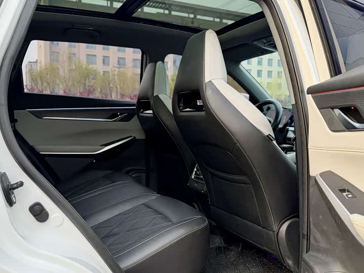 Changan CS75 PLUS 2023 1.5 T AT — фото 13
