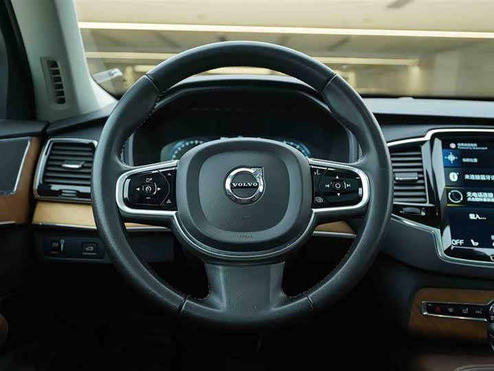 Volvo XC90 2020 T 6 7 — фото 17