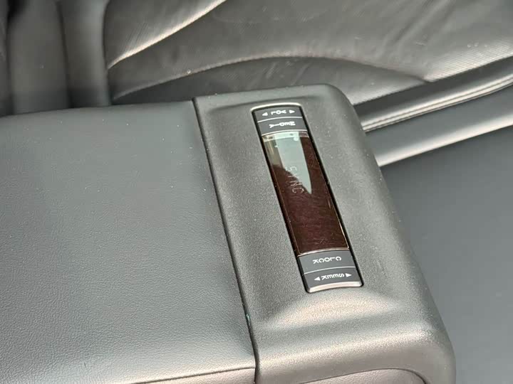 Lincoln MKX 2015 2.0 T 4 WD — фото 13