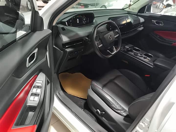 Changan CS55 PLUS 2022 1.5 T DCTPremium — фото 13