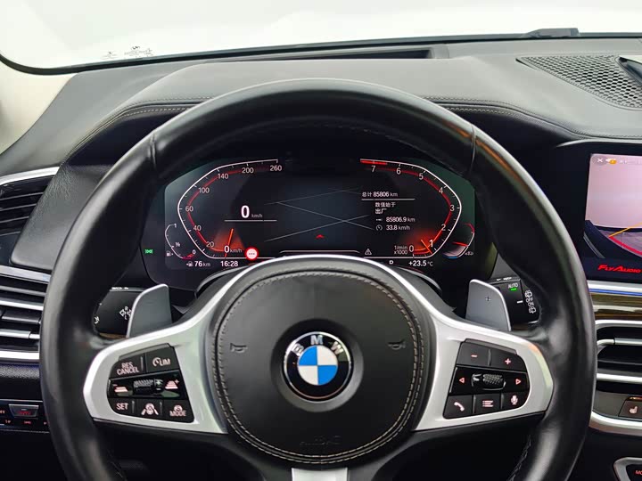 BMW X5 2019 x Drive 40i M — фото 13