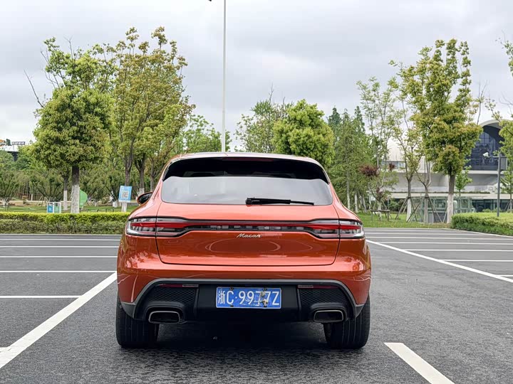 Porsche Macan 2022 Macan 2.0 T — фото 5