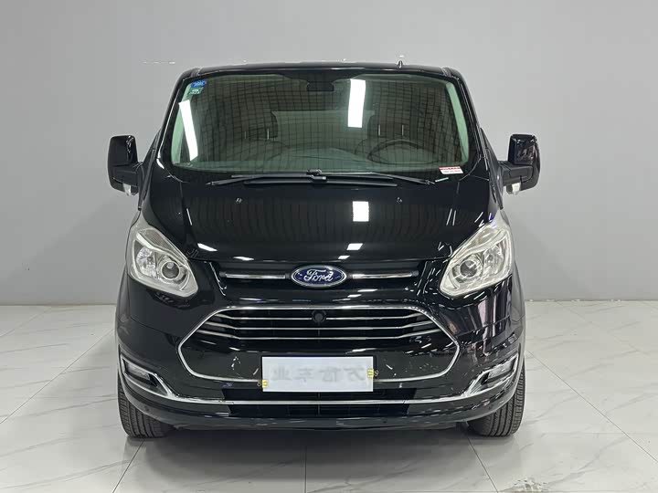 Ford Tourneo — фото 2