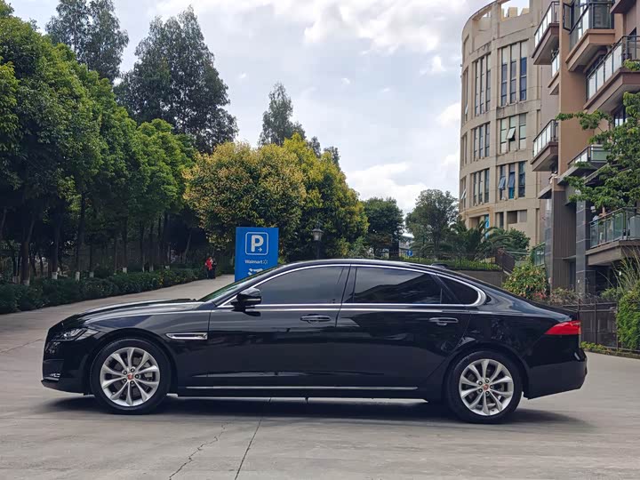 Jaguar XFL 2019 XFL 2.0 T 250 PS 2 WD — фото 4