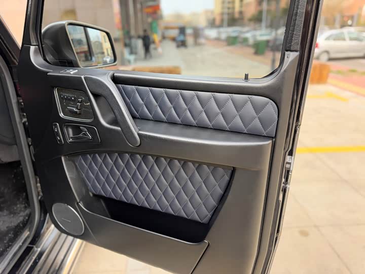 Mercedes-Benz G-Class 2018 AMG G 63 — фото 23