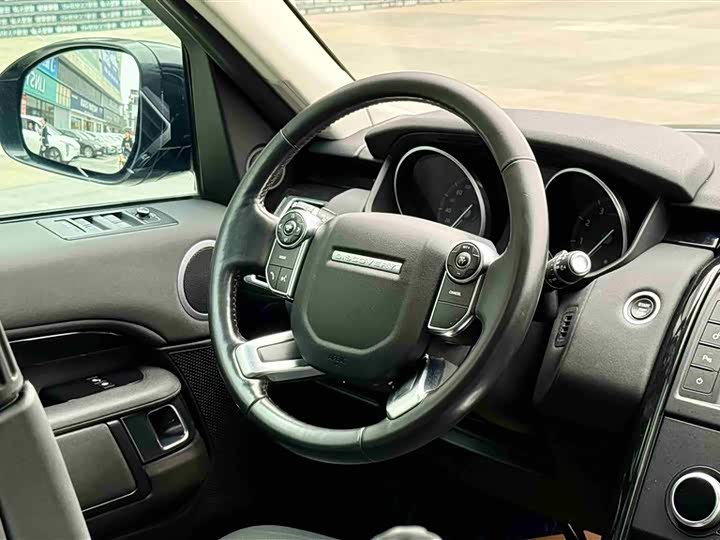Land Rover Discovery — фото 15