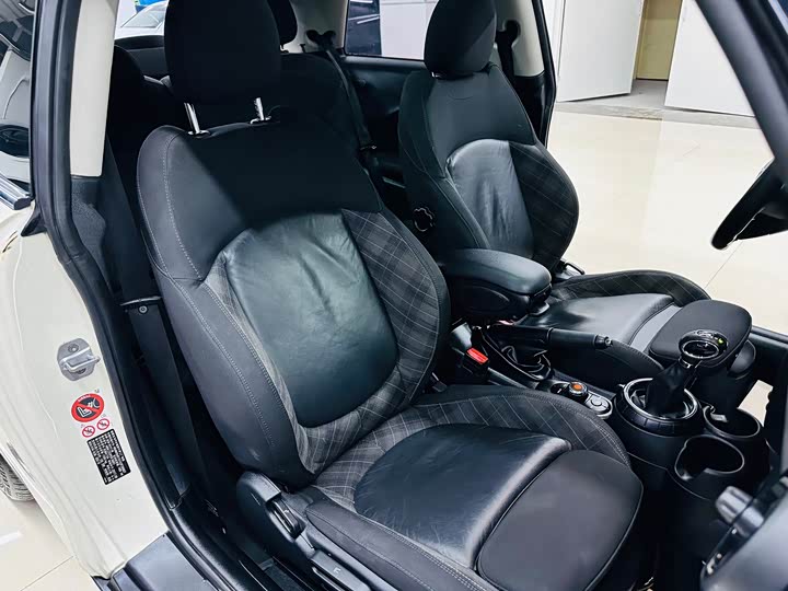 MINI Hatch — фото 19