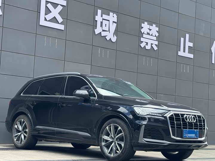 Audi Q7 2020 55 TFSI quattro S line Sport — фото 3